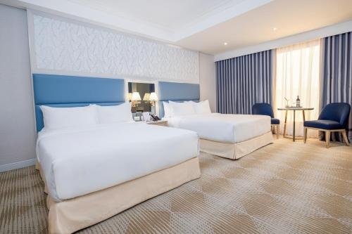 Royce Premium Executive Suite